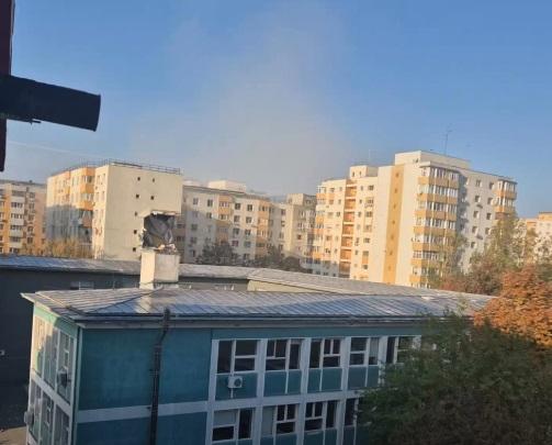 Explozie puternică într-un bloc din București, două etaje distruse. Arafat: "E risc de colaps". Sunt 3 morți, 14 răniți duși la spital 1015846