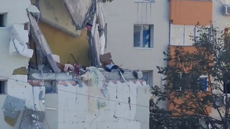 Momentul exploziei din Rahova a fost surprins de camerele de supraveghere. Cum arată acum blocul în care au murit trei oameni 1016018