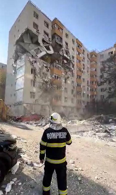 Momentul exploziei din Rahova a fost surprins de camerele de supraveghere. Cum arată acum blocul în care au murit trei oameni 1016034