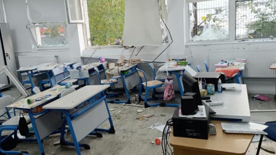 Primele imagini cu liceul afectat de explozia din București: Elevii și profesorii au fost evacuați, câțiva copii au fost răniți 1015866