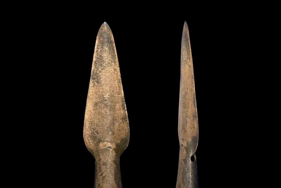 Descoperire uluitoare în Italia. Zeci de artefacte din Epoca Bronzului, găsite în satul subacvatic din Lacul Mezzano  1016147