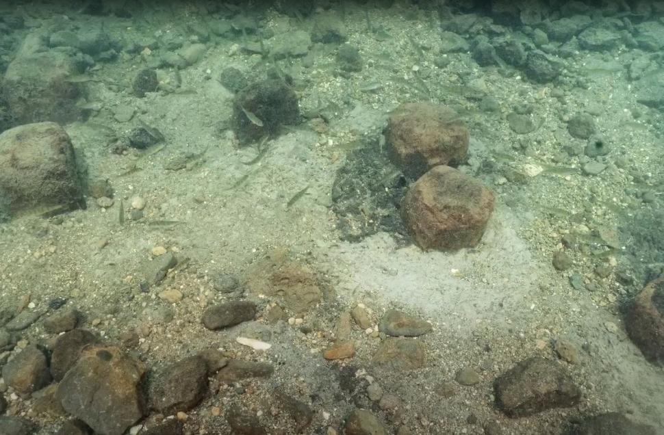 Descoperire uluitoare în Italia. Zeci de artefacte din Epoca Bronzului, găsite în satul subacvatic din Lacul Mezzano  1016162