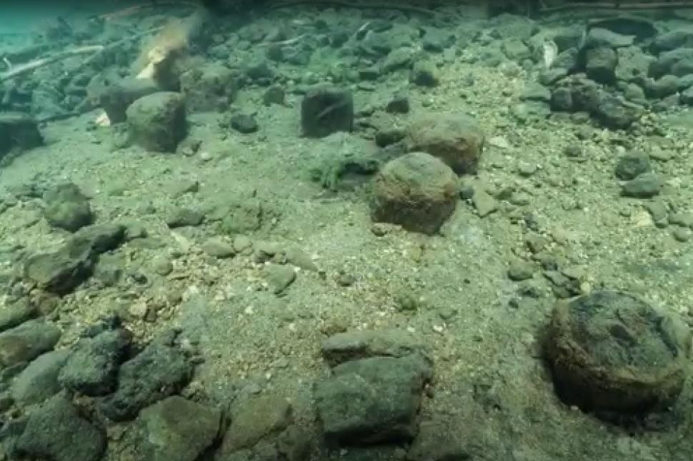 Descoperire uluitoare în Italia. Zeci de artefacte din Epoca Bronzului, găsite în satul subacvatic din Lacul Mezzano  1016169