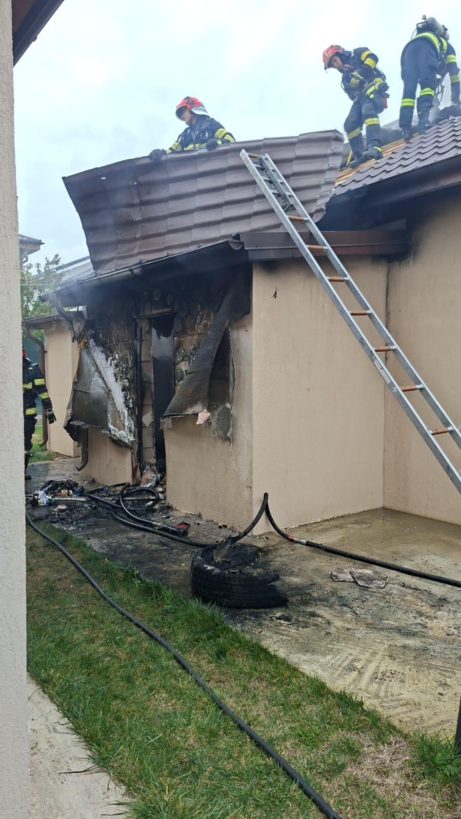 Incendiu la o magazie lipită de un azil de bătrâni din Ilfov. O persoană a fost găsită moartă 1016226