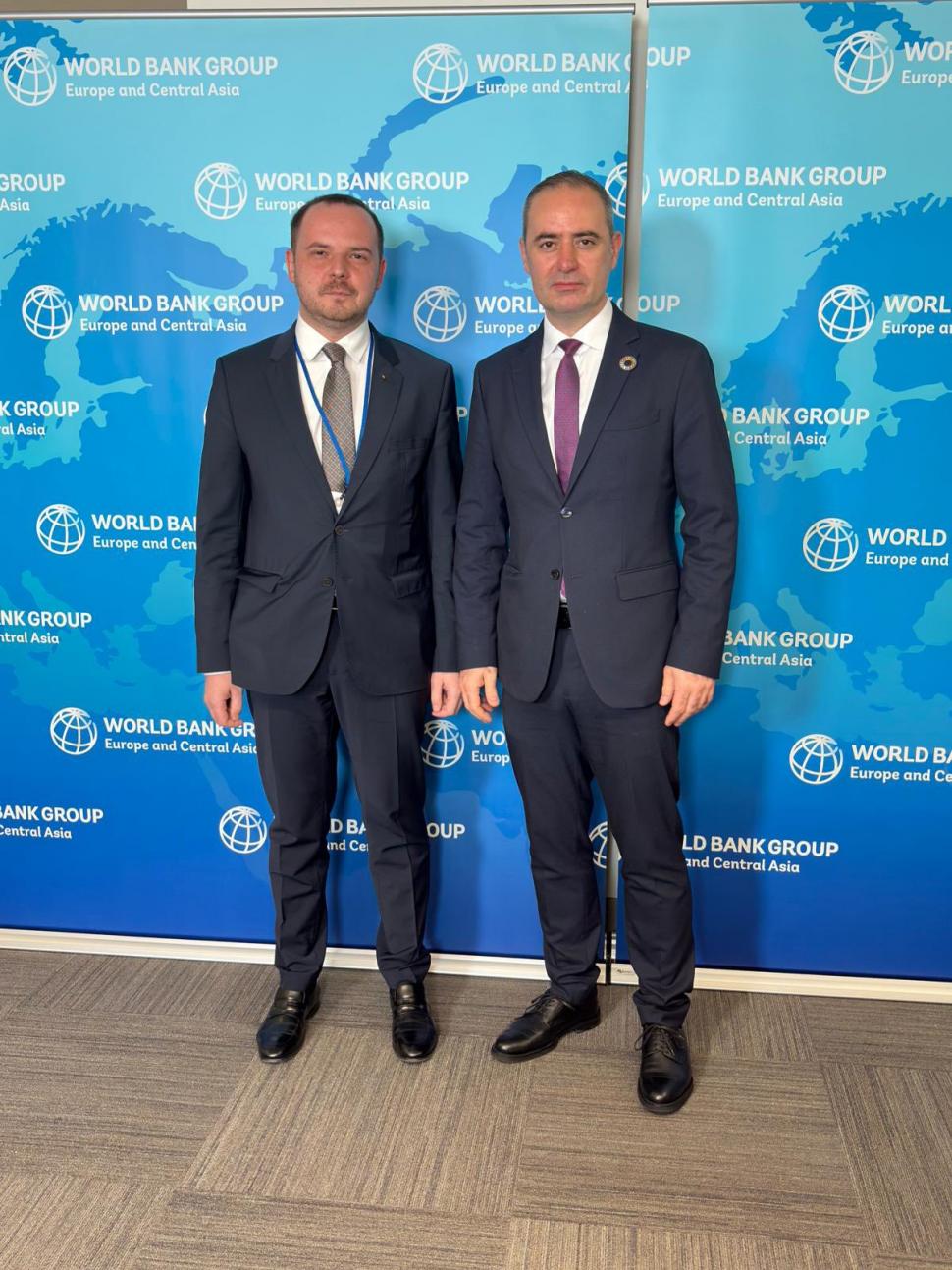 Ministrul Rogobete a avut o întâlnire cu vicepreședintele Băncii Mondiale: „Am punctat necesitatea construirii unui nou Spital de Arşi” 1016245