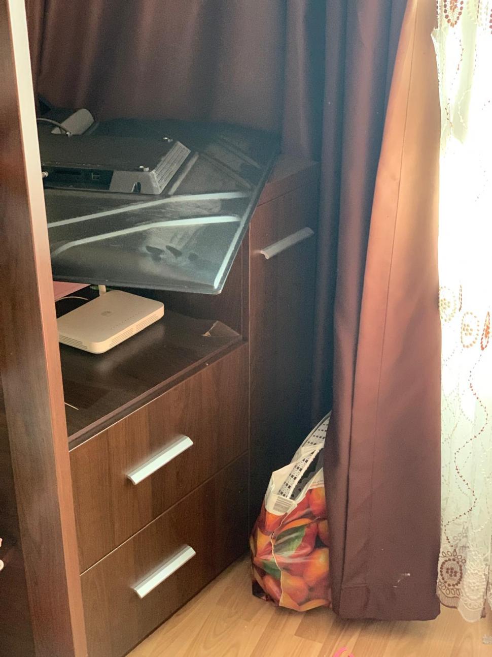 Imaginile dezastrului după explozia din Rahova. Cum arată casa unei familii de la un bloc vecin. „Am crezut că e bombă. Lumea urla” 1016312