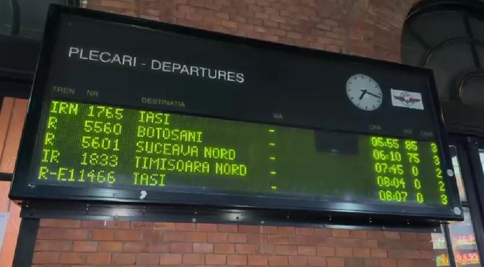 Haos în gări. Zeci de trenuri ale CFR Călători au fost suspendate. Elevii şi muncitorii au aflat abia pe peron că nu au cu ce pleca 1016803