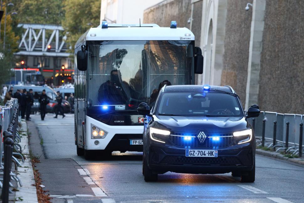 Ce a făcut Nicolas Sarkozy în prima zi la închisoare. Frenezie printre ceilalți deținuți: „Va avea o ședere dificilă” 1017364