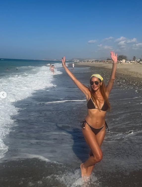 Grecii sunt extrem de indignați după ce au văzut o filmare controversată cu o cântăreață celebră  1017273