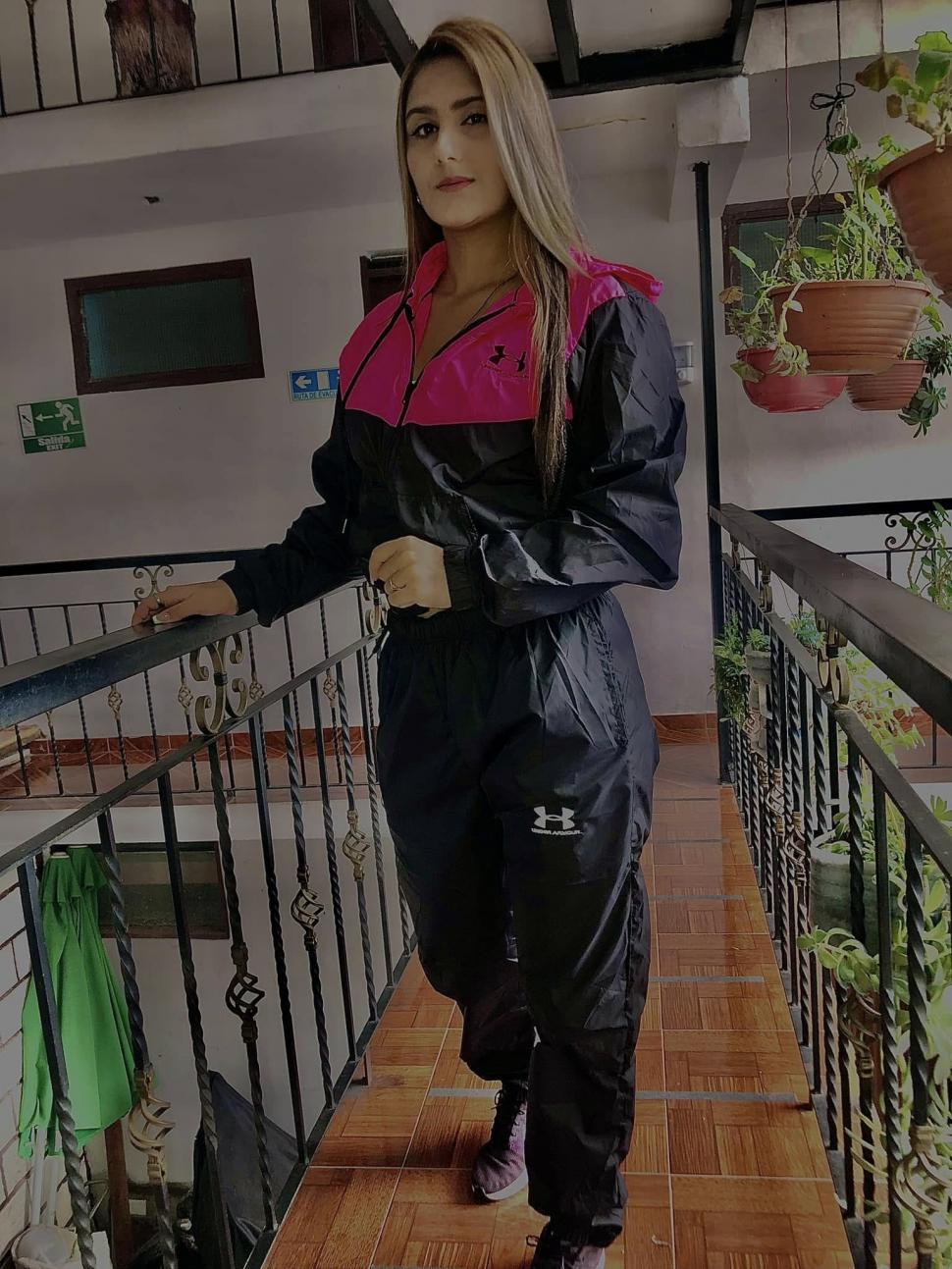 O vedetă TikTok a fost înjunghiată în timpul unui jaf care a avut loc pe o autostradă. Medicii nu au reuşit să o salveze 1017237