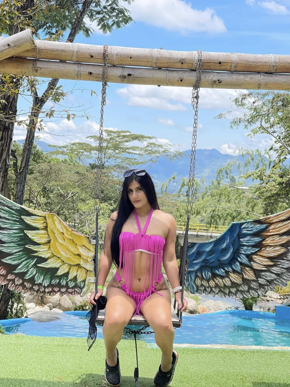 O vedetă TikTok a fost înjunghiată în timpul unui jaf care a avut loc pe o autostradă. Medicii nu au reuşit să o salveze 1017240