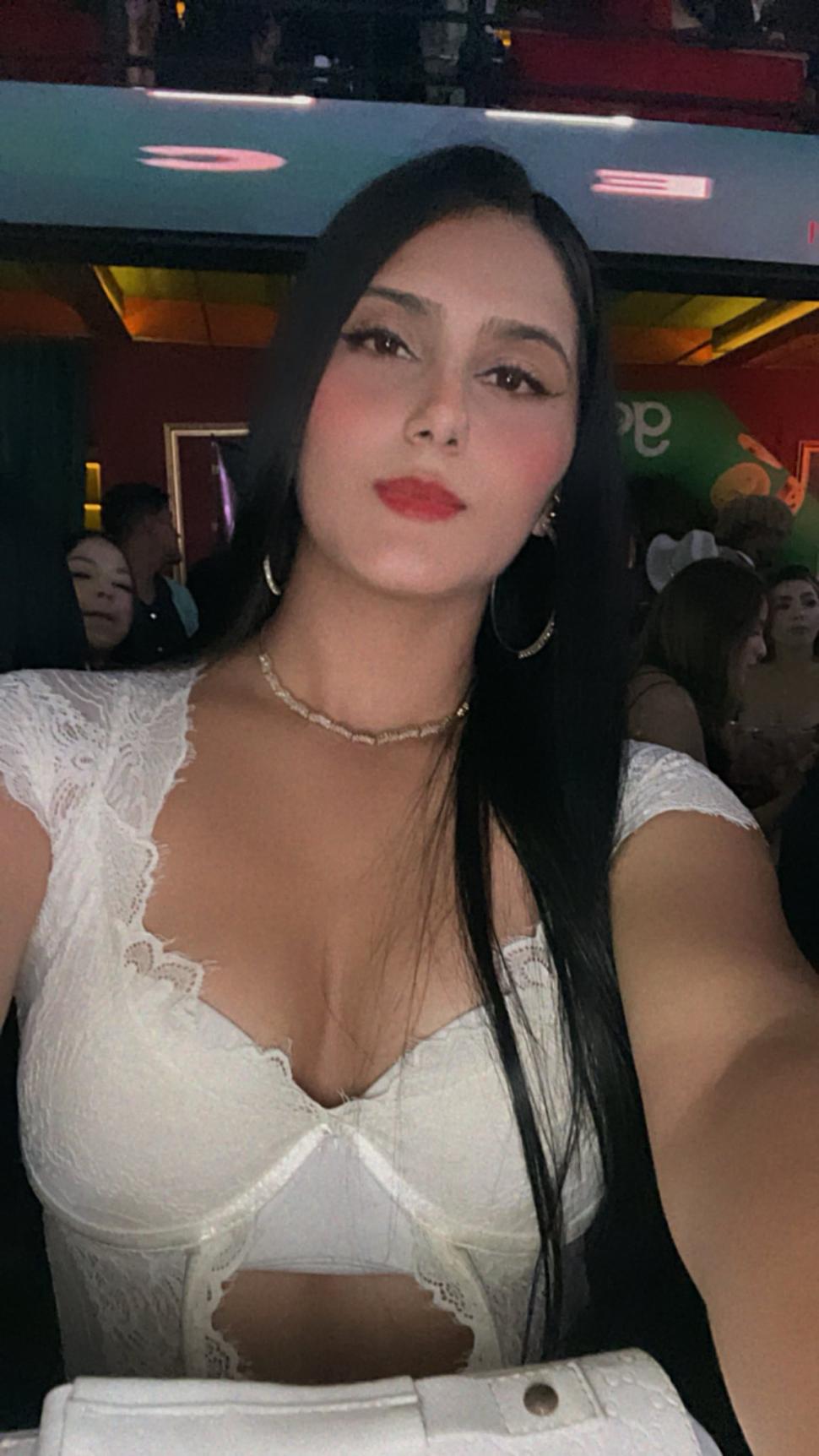 O vedetă TikTok a fost înjunghiată în timpul unui jaf care a avut loc pe o autostradă. Medicii nu au reuşit să o salveze 1017242