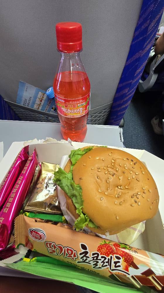 Ce a văzut un turist italian în Coreea de Nord: „Ei chiar cred că trăiesc în cea mai avansată țară din lume” 1017471