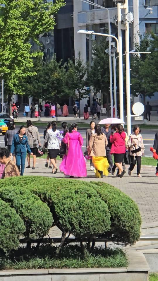 Ce a văzut un turist italian în Coreea de Nord: „Ei chiar cred că trăiesc în cea mai avansată țară din lume” 1017482