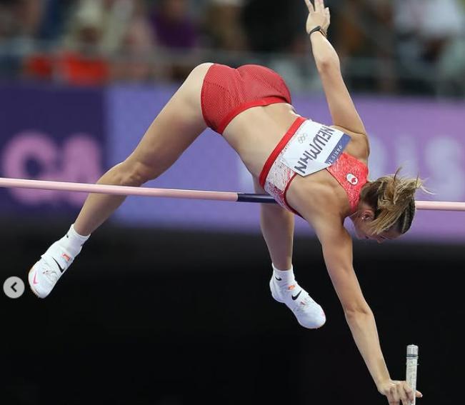 Cum a ajuns pe OnlyFans o atletă medaliată la Jocurile Olimpice: „Am venituri pe care nu le-am mai avut niciodată” 1018055