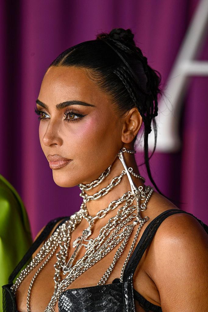 Kim Kardashian dezvăluie că a fost diagnosticată cu anevrism cerebral. Ce i-au spus medicii şi care sunt simptomele  1017880