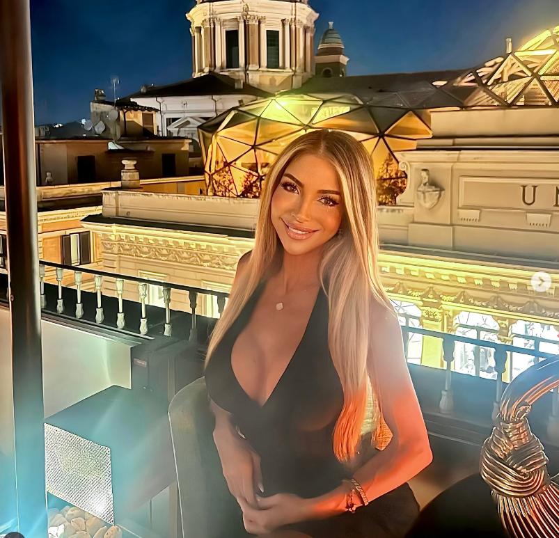 Manuela, cea mai „sclipitoare” arbitră din fotbalul european, spune cât de greu îi este în carieră: Mi-au făcut avansuri, nu am cedat 1017966