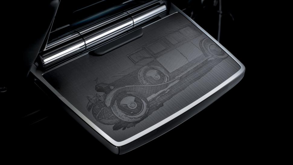 Rolls Royce celebrează Phantom printr-un model cu figurina Spirit of Ecstasy din aur masiv. Cum arată „Centenary”: Vor exista doar 25 1018037