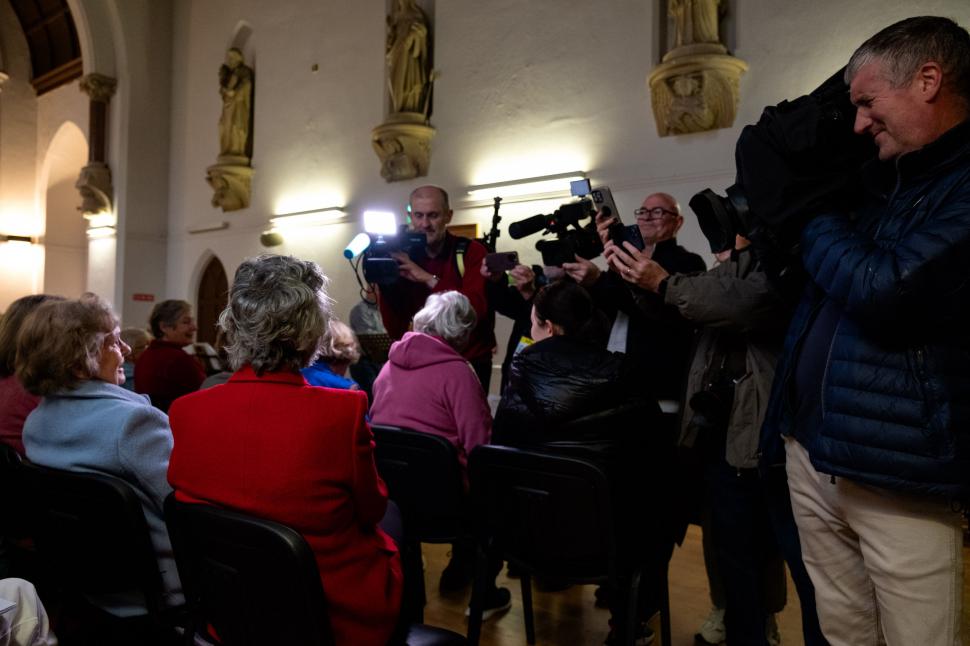 Cine este Catherine Connolly, femeia care a câștigat alegerile prezidențiale în Irlanda. Rivala ei și-a recunoscut înfrângerea 1018291