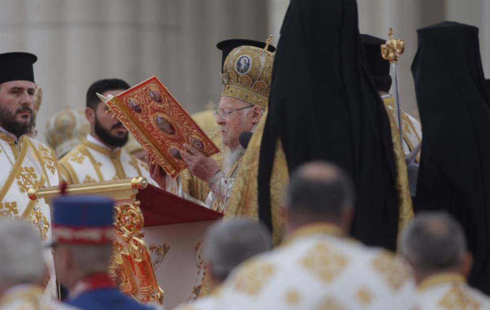 Ce nu s-a văzut la televizor la Sfințirea Catedralei Naționale. Imagini inedite 1018379