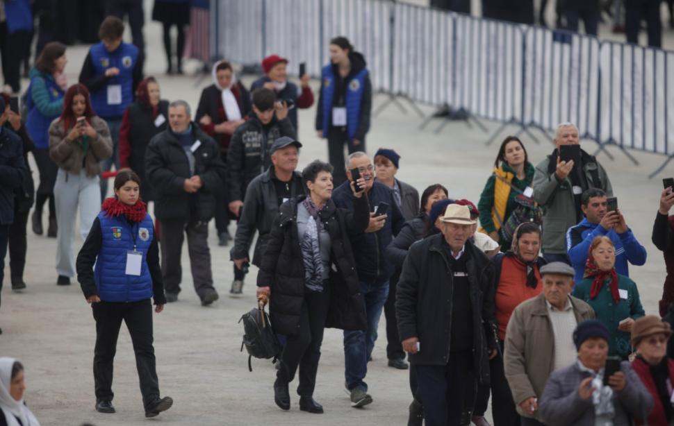 Ce nu s-a văzut la televizor la Sfințirea Catedralei Naționale. Imagini inedite 1018426