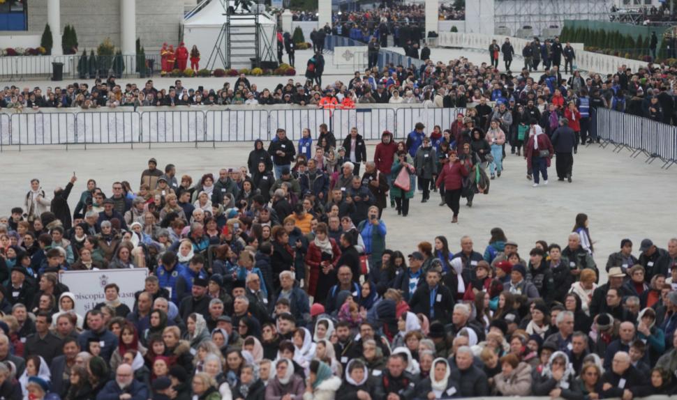 Ce nu s-a văzut la televizor la Sfințirea Catedralei Naționale. Imagini inedite 1018429