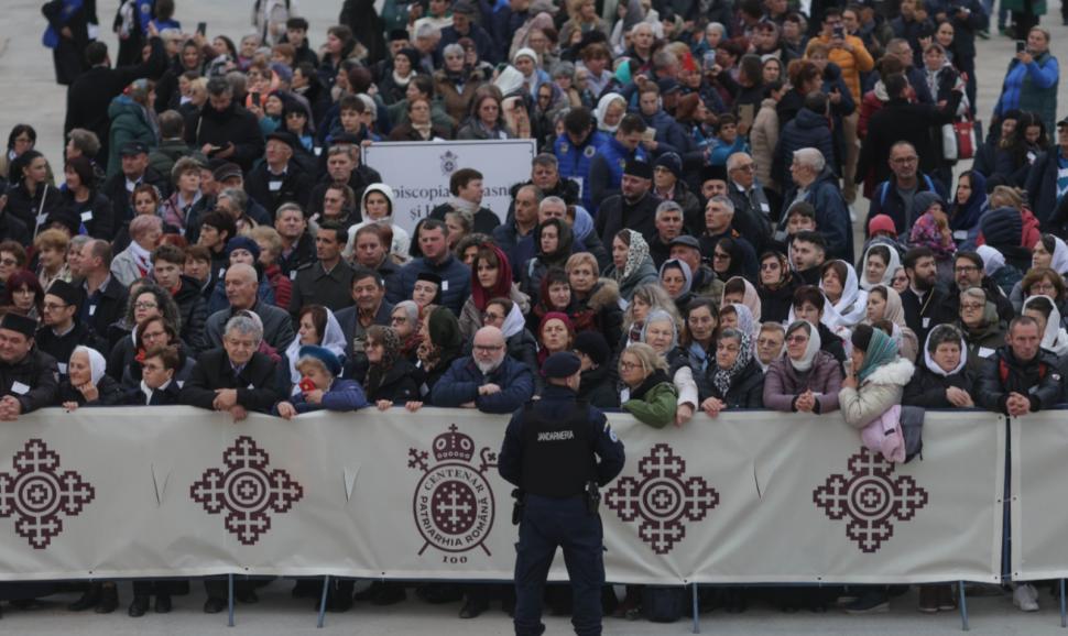 Ce nu s-a văzut la televizor la Sfințirea Catedralei Naționale. Imagini inedite 1018430