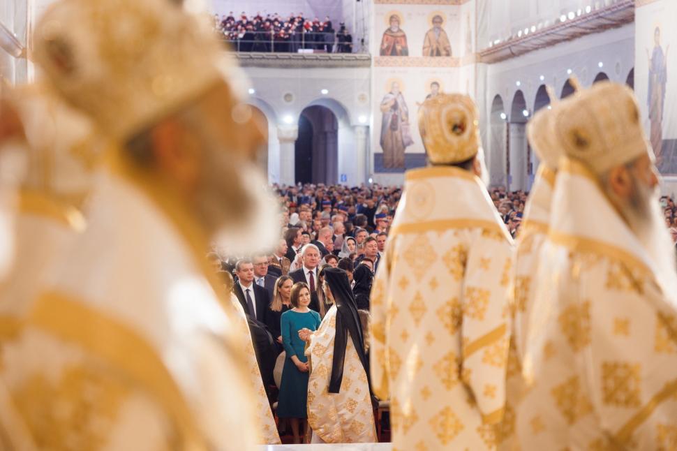 Maia Sandu, mesaj la sfințirea Catedralei Naționale: "Un moment de reflecție asupra felului în care ne leagă credința și tradițiile" 1018465