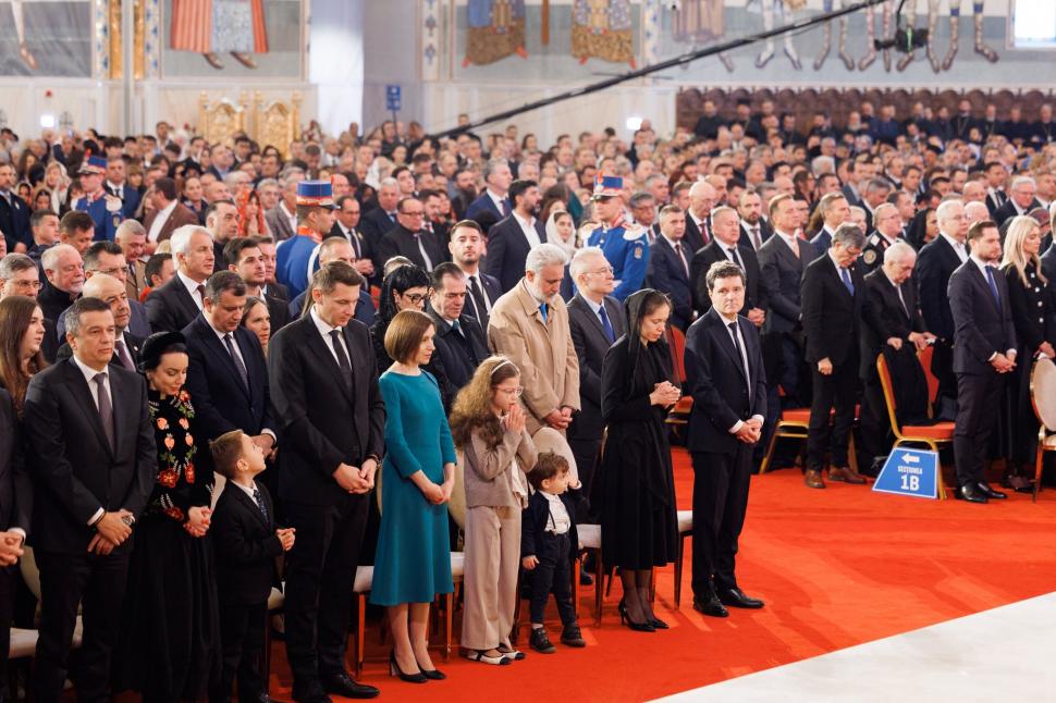 Maia Sandu, mesaj la sfințirea Catedralei Naționale: "Un moment de reflecție asupra felului în care ne leagă credința și tradițiile" 1018466