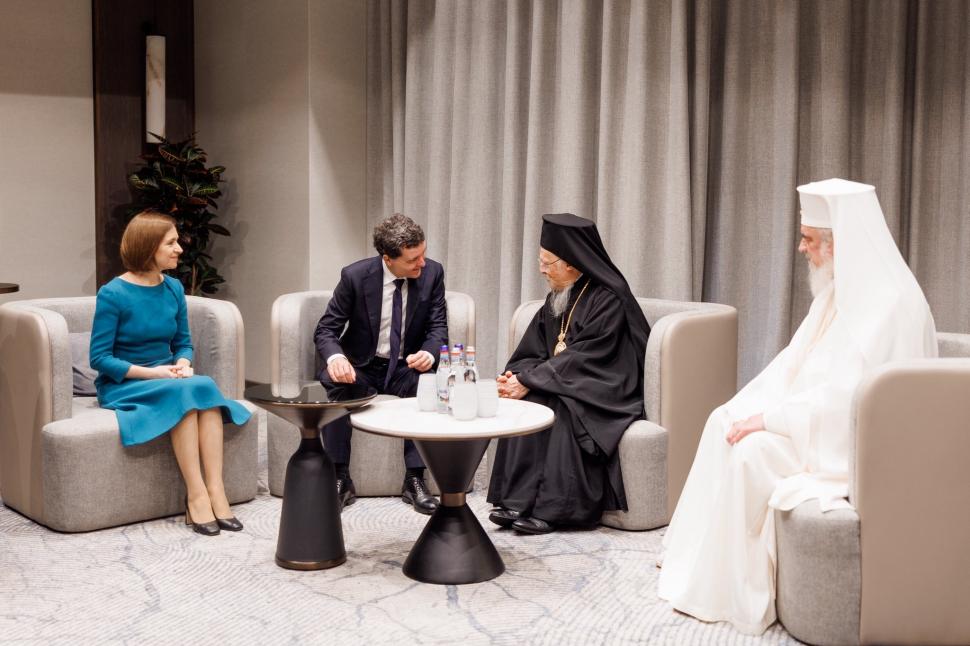 Maia Sandu, mesaj la sfințirea Catedralei Naționale: "Un moment de reflecție asupra felului în care ne leagă credința și tradițiile" 1018468