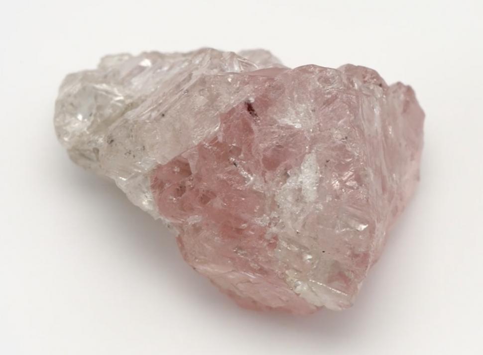 Un diamant brut rar, bicolor, cu o greutate „uluitoare”, a fost descoperit într-o mină din Botswana: Cum arată piatra pe jumătate roz 1018149