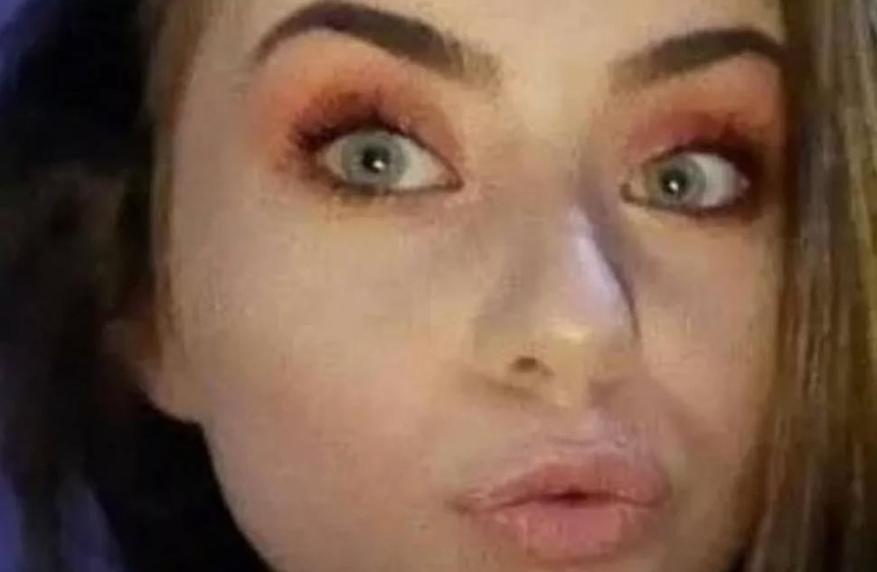 Cazul inexplicabil al tinerei de 23 de ani găsite în casă la un an după ce a murit. Familia ei face mărturii tulburătoare 1018596