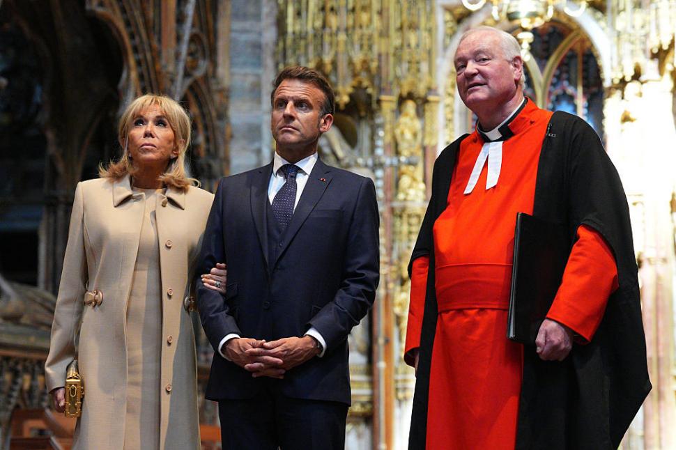 Zece persoane au ajuns în faţa instanţei, la Paris, pentru hărțuirea online a lui Brigitte Macron. Câţi ani riscă să stea după gratii 1018826