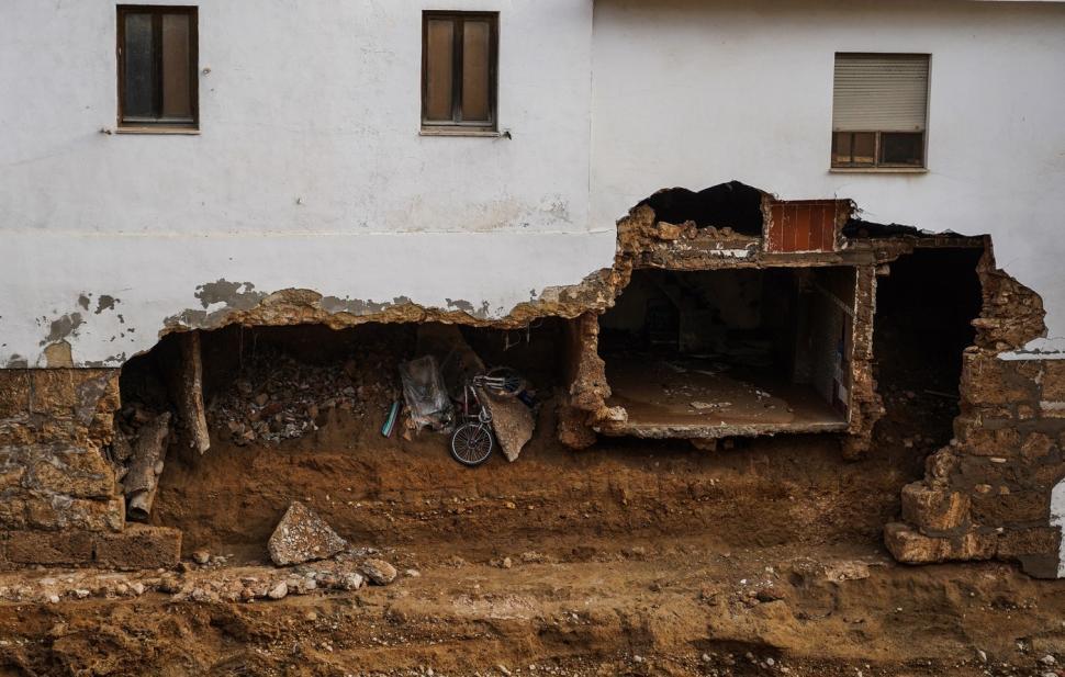 La un an de la apocalipsa din Valencia, spaniolii încă sunt furioși și caută răspunsuri. Cine răspunde pentru inundațiile mortale 1019205