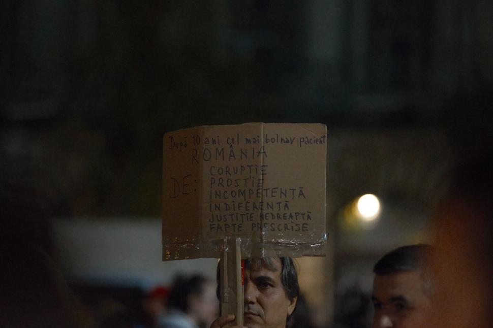 Imagini emoţionante de la marşul din Capitală dedicat victimelor de la Colectiv 1019868