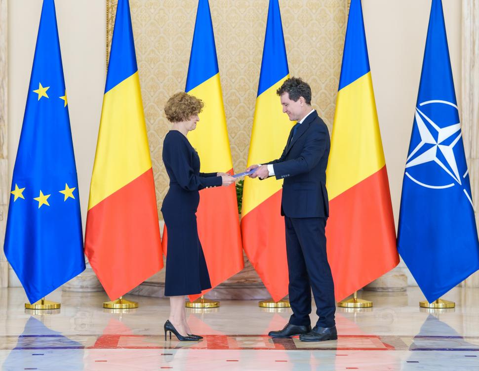 Mesajul lui Ilie Bolojan pentru Oana Gheorghiu în prima ei zi în funcția de vicepremier. Grindeanu: Nu mi-am schimbat punctul de vedere 1019770