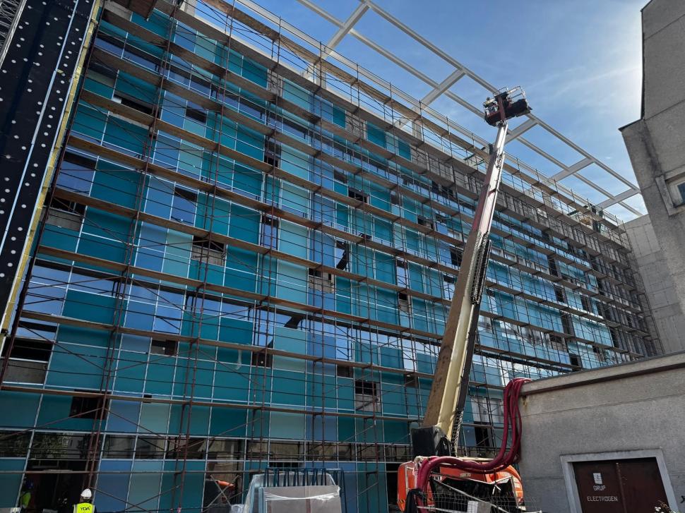 Ministrul Sănătății, la 10 ani de la tragedia de la Colectiv: Simt rușine. Promit că România va trata marii arşi în centre moderne 1019582