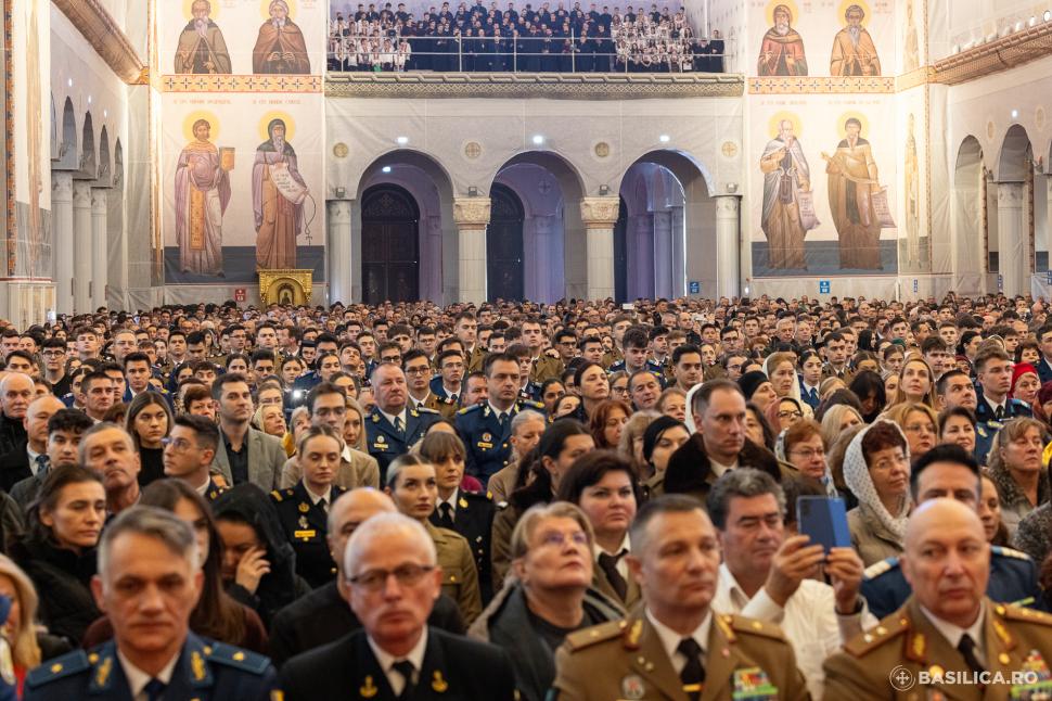 Patriarhia dezminte că ar fi închis Catedrala Națională pentru o slujbă cu Ionuț Moșteanu și generalii la ora 5 dimineața 1019734