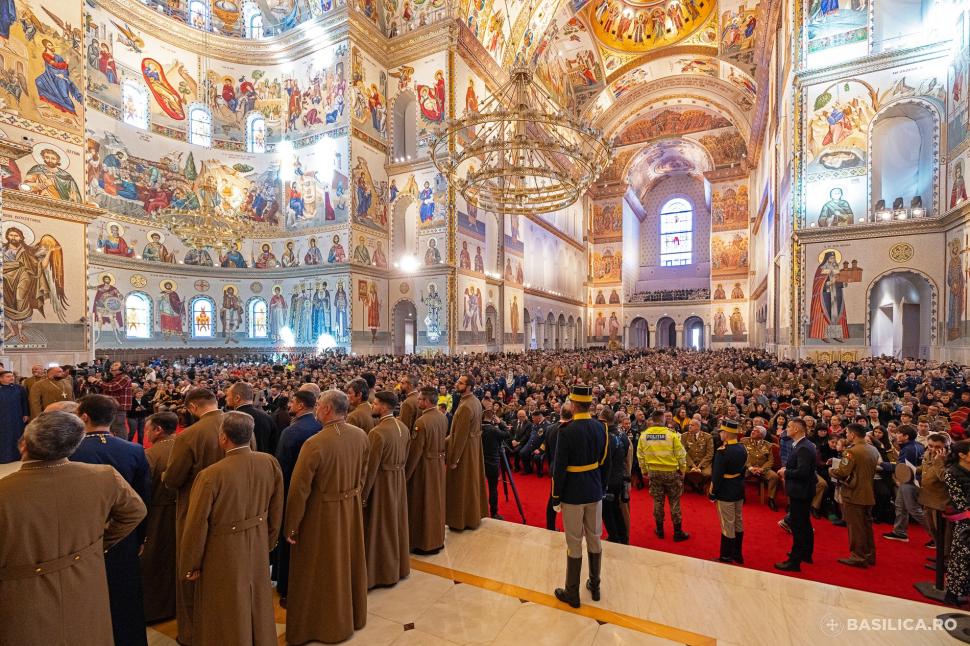 Patriarhia dezminte că ar fi închis Catedrala Națională pentru o slujbă cu Ionuț Moșteanu și generalii la ora 5 dimineața 1019737