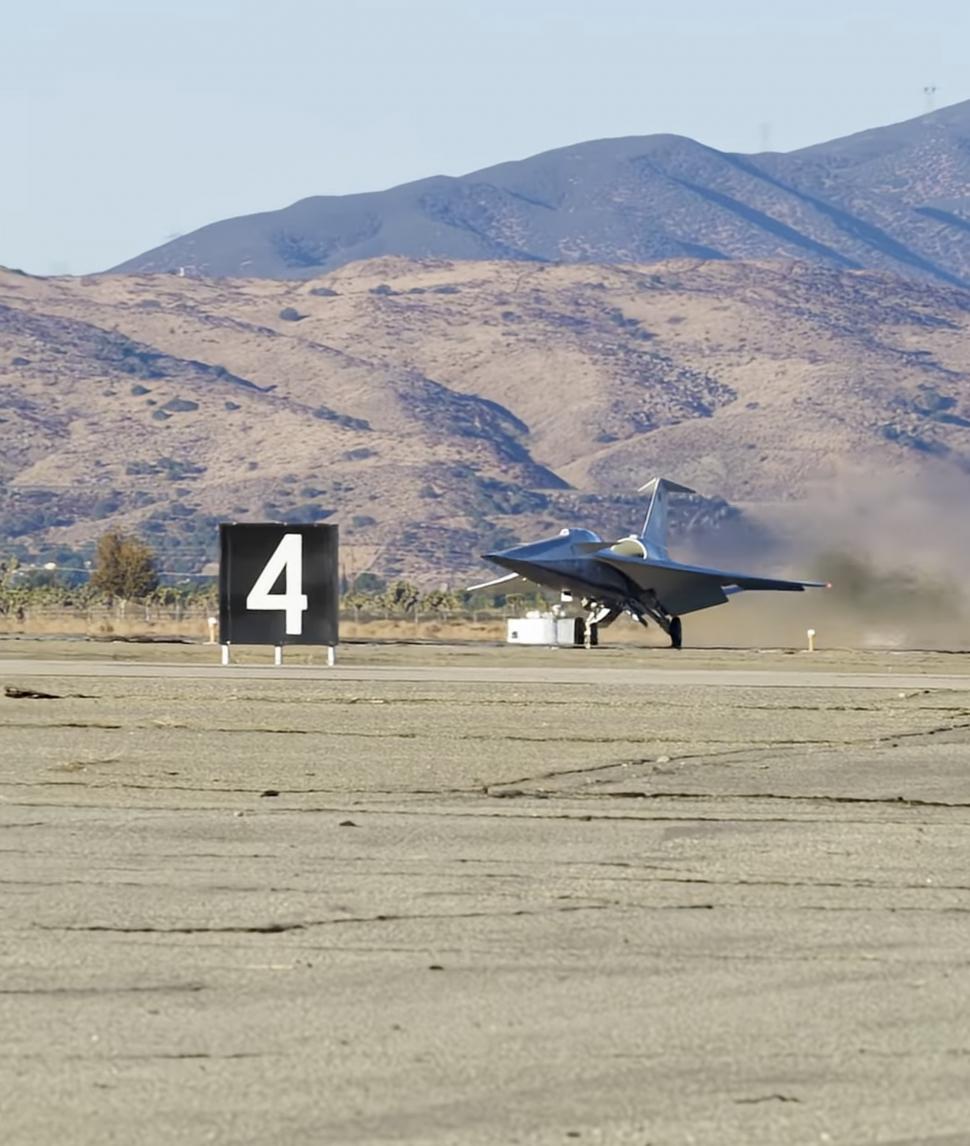 Primul avion supersonic silențios din lume a fost testat de americani. Cum arată în zbor aeronava pentru pasageri X-59 a NASA 1019545