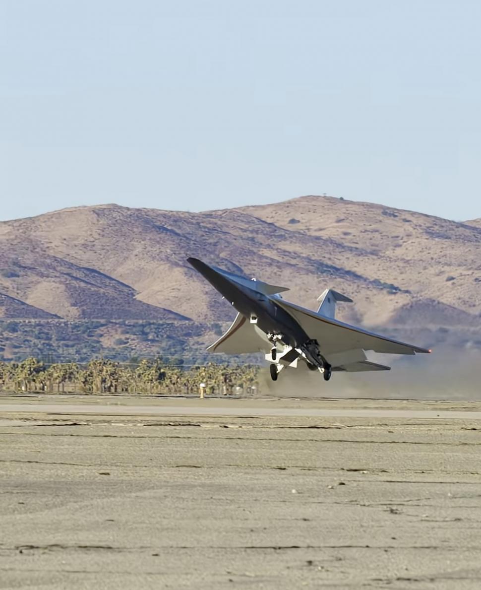 Primul avion supersonic silențios din lume a fost testat de americani. Cum arată în zbor aeronava pentru pasageri X-59 a NASA 1019546