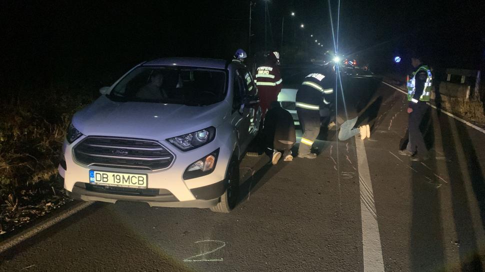 Accident grav pe un drum din Dâmboviţa, în care au fost implicate 5 maşini. Patru oameni au fost duşi la spital 1020239