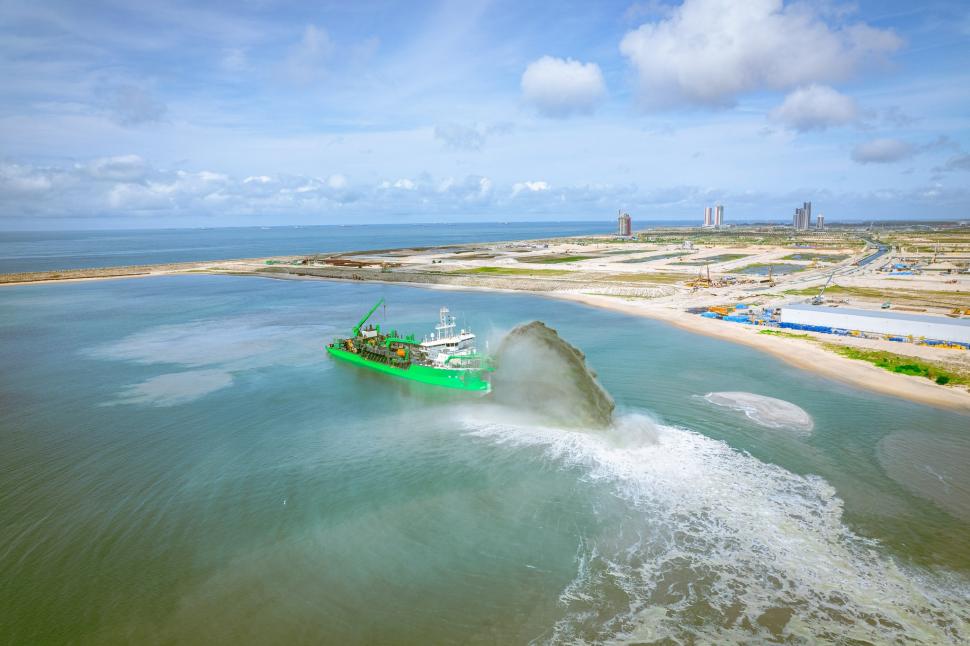 Mega-orașul construit pe o insulă artificială din ocean e 80% gata. Cum arată acum vs. viitorul Eko Atlantic, numit „Dubaiul Africii” 1020067