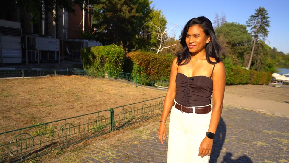 Tânăra din Indonezia care e virală pe TikTok în timp ce promovează România: „Pentru iubire am venit aici. Iubitul a fost curajul meu” 1020160