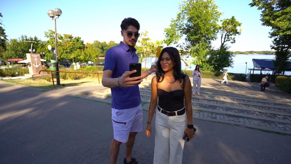 Tânăra din Indonezia care e virală pe TikTok în timp ce promovează România: „Pentru iubire am venit aici. Iubitul a fost curajul meu” 1020162