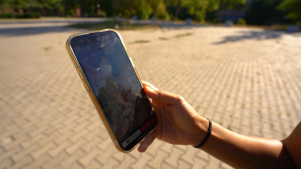 Tânăra din Indonezia care e virală pe TikTok în timp ce promovează România: „Pentru iubire am venit aici. Iubitul a fost curajul meu” 1020163