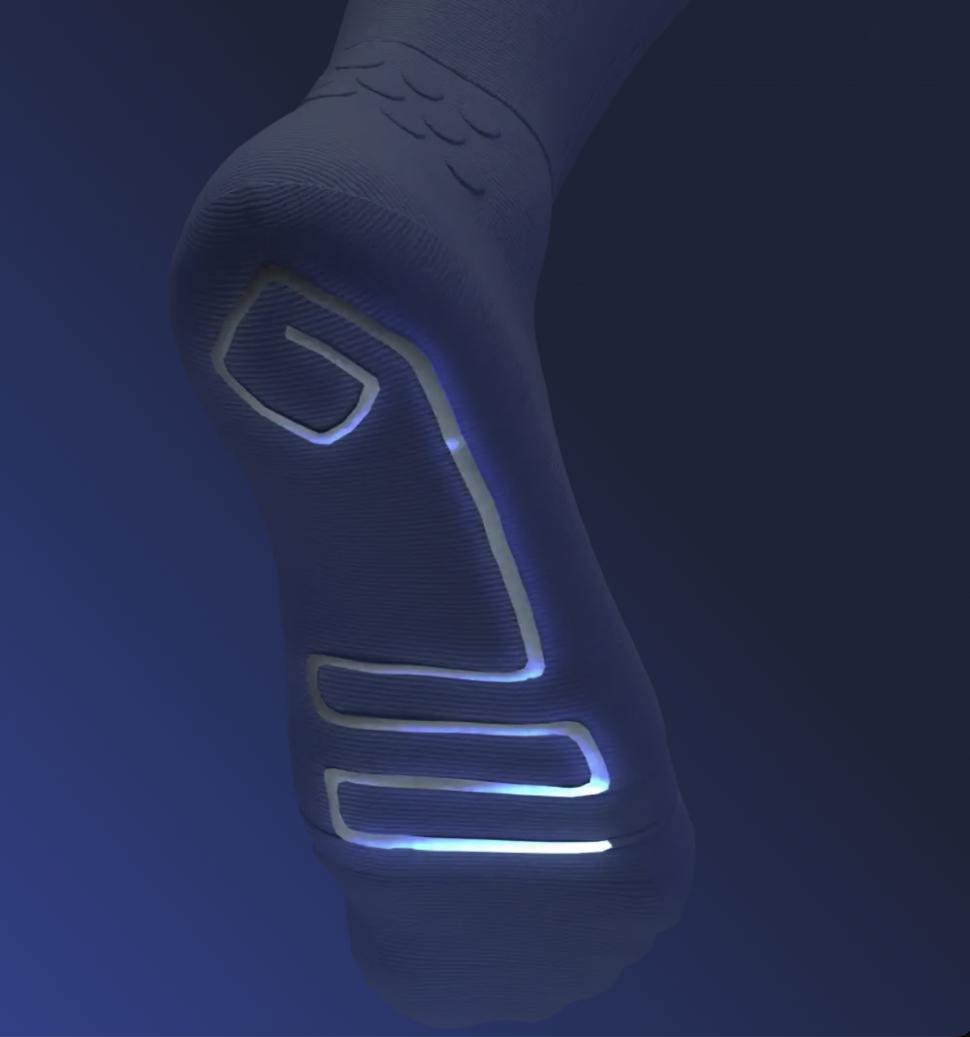 Au apărut șosetele inteligente: Reduc durerea și amorțeala din picioarele. Cum arată ciorapul „Leia” și când apare pe piață 1019441