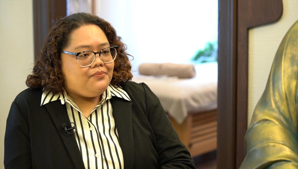 ”Trebuie să câștig mai mulți bani ca să îmi țin copiii în școală”. Poveștile din spatele masajului asiatic din România 1020204