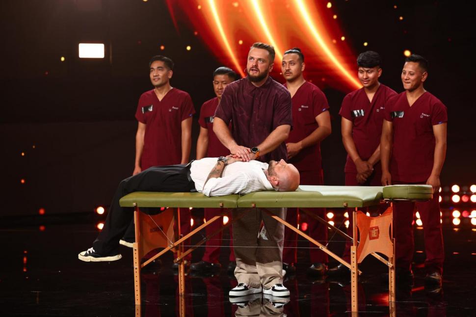 ”Trebuie să câștig mai mulți bani ca să îmi țin copiii în școală”. Poveștile din spatele masajului asiatic din România 1020209