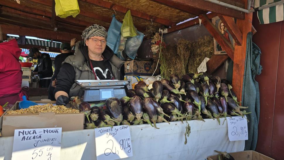 Cum a ajuns Oborul "acasă" pentru muncitorii din Asia. Micii sfârâie astăzi lângă curry si lapte de cocos 1020384